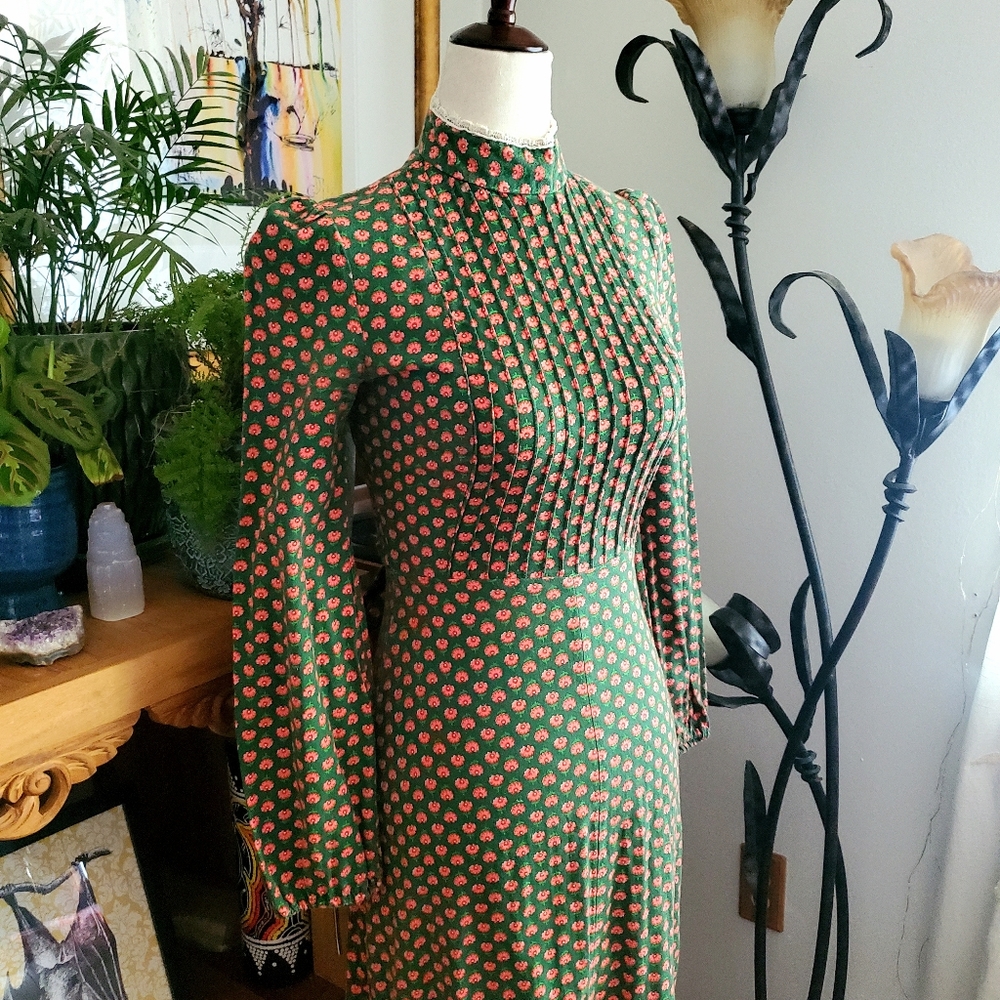 Vintage 70s Green Cottagecore Prairie Dress - Picture 2 of 7
